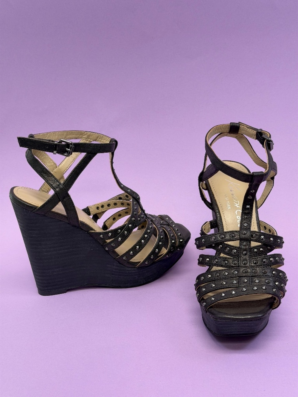 Kenneth Cole New York Creme Brulee Black Studded Platform Wedge Sandals 6.5